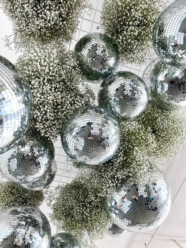 Baby's Breath & Disco - Quinceañera Party Vibes