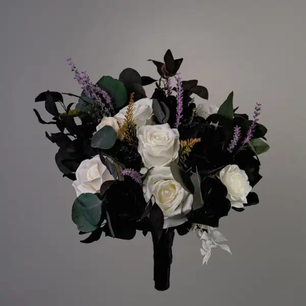 Black and White Ivory Bouquet - Ramos