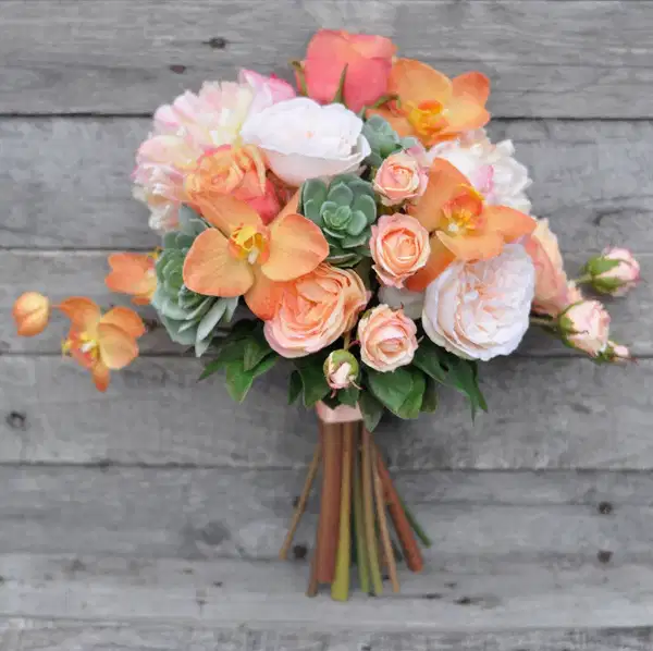 Coral Bouquet - Ramos