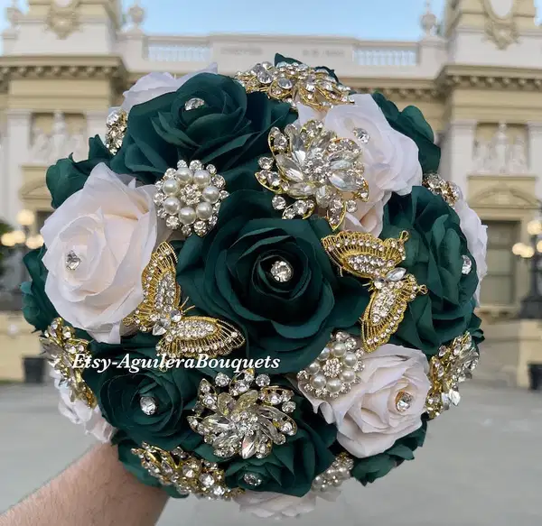 Pearled Emerald Green Quinceañera Bouquet - Ramos
