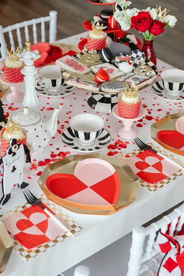Queen of Hearts Theme Decor - Party Vibes