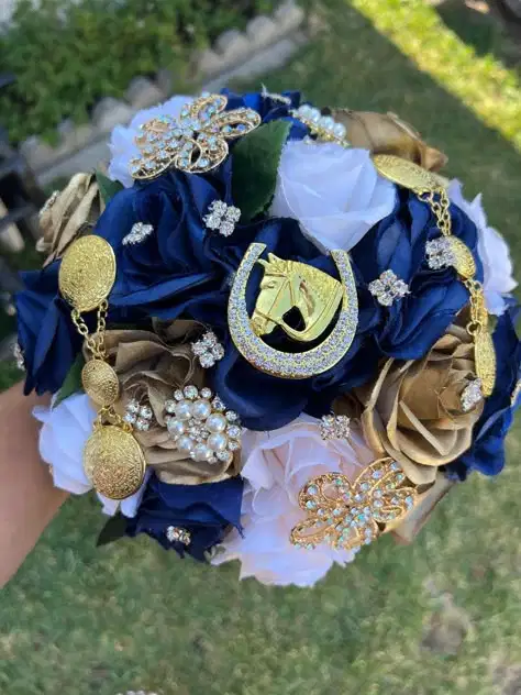 Ramo Buchon - Quinceañera Ramos