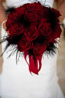 Romantic Feather Bouquet - Quinceañera Ramos