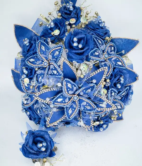 Royal Blue Quinceañera Bouquet - Ramos