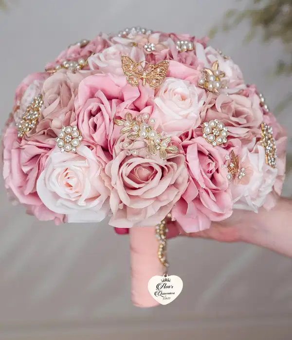 Blush Quinceañera Pink Ramo - Ramos