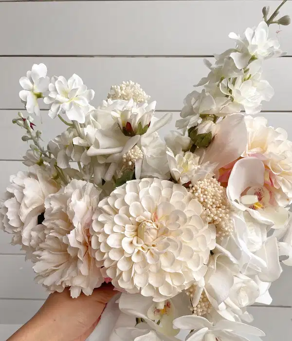 All Cream White Dream Bouquet - Ramos