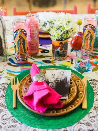 Dining with Frida - Party Vibes