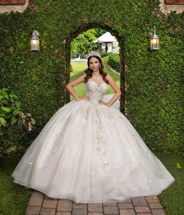 Lizluo Fiesta Quinceanera in White - Dresses