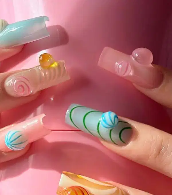 Parisienne Pink Nails - Nails