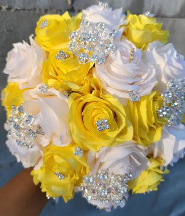 Silk Yellow and Ivory Mis Quince Bouquet - Ramos