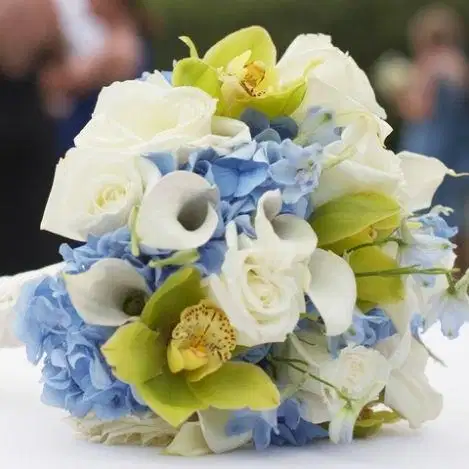 Oceanic Blue Floral Bouquet - Quinceañera Ramos