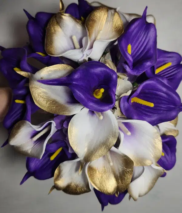 Purple Gold Calla Lily Bouquet - Ramos